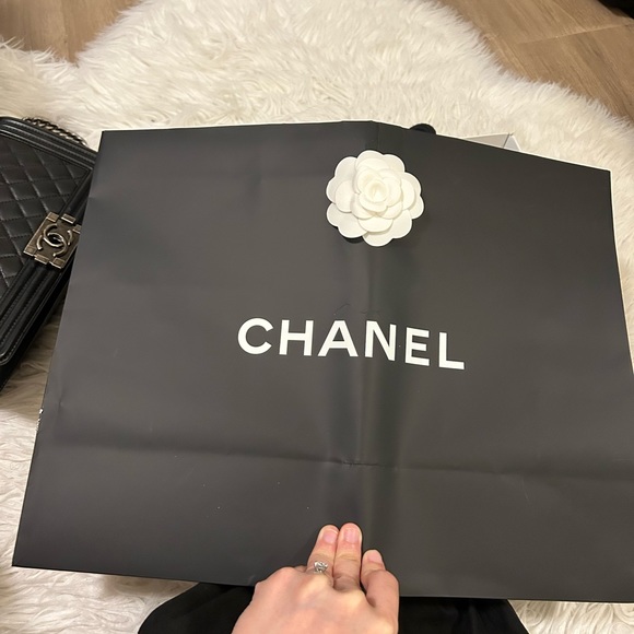 Black Chanel Boy Bag (Old Medium Size) - Picture 7 of 15